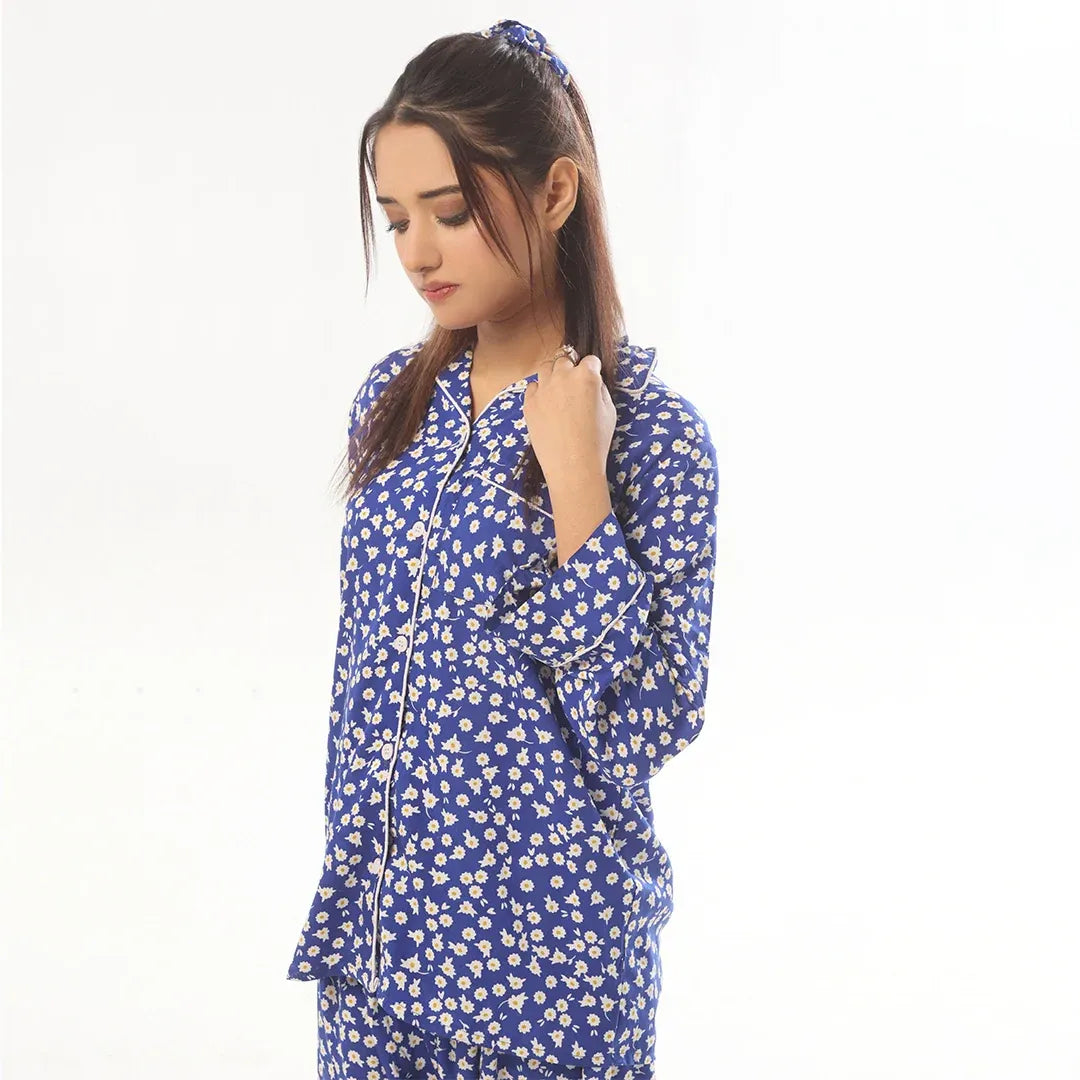 Mat Daisy Linen Pajama Suit with Scrunchie